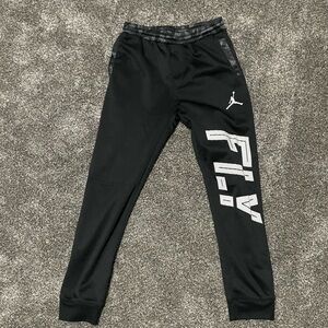 Therma fit joggers Jordan